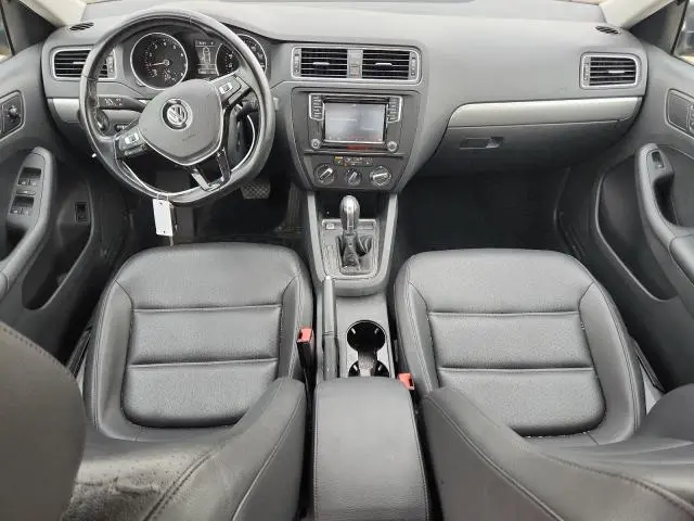 2017 VOLKSWAGEN JETTA SE  
