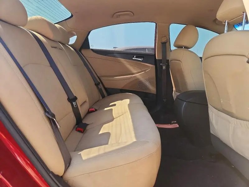 2012 HYUNDAI SONATA GLS  