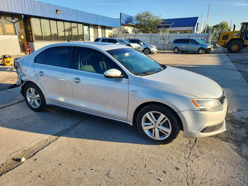 2013 VOLKSWAGEN JETTA HYBRID  