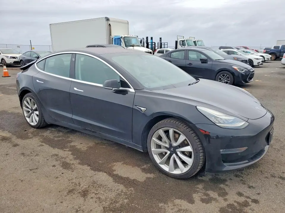 2019 TESLA MODEL 3   