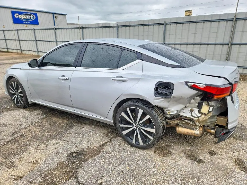 2021 NISSAN ALTIMA SR  