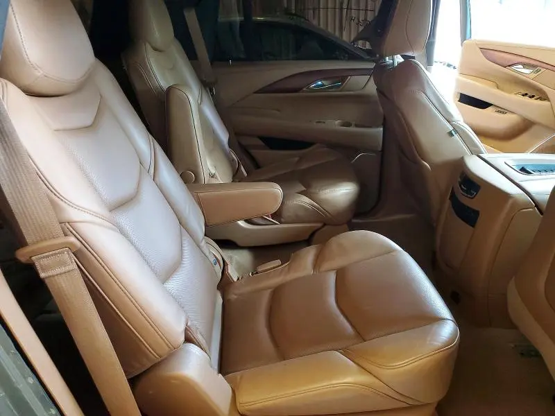 2017 CADILLAC ESCALADE PLATINUM  