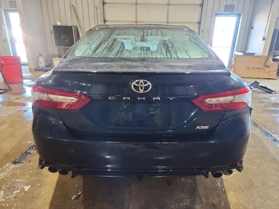2018 TOYOTA CAMRY XSE  