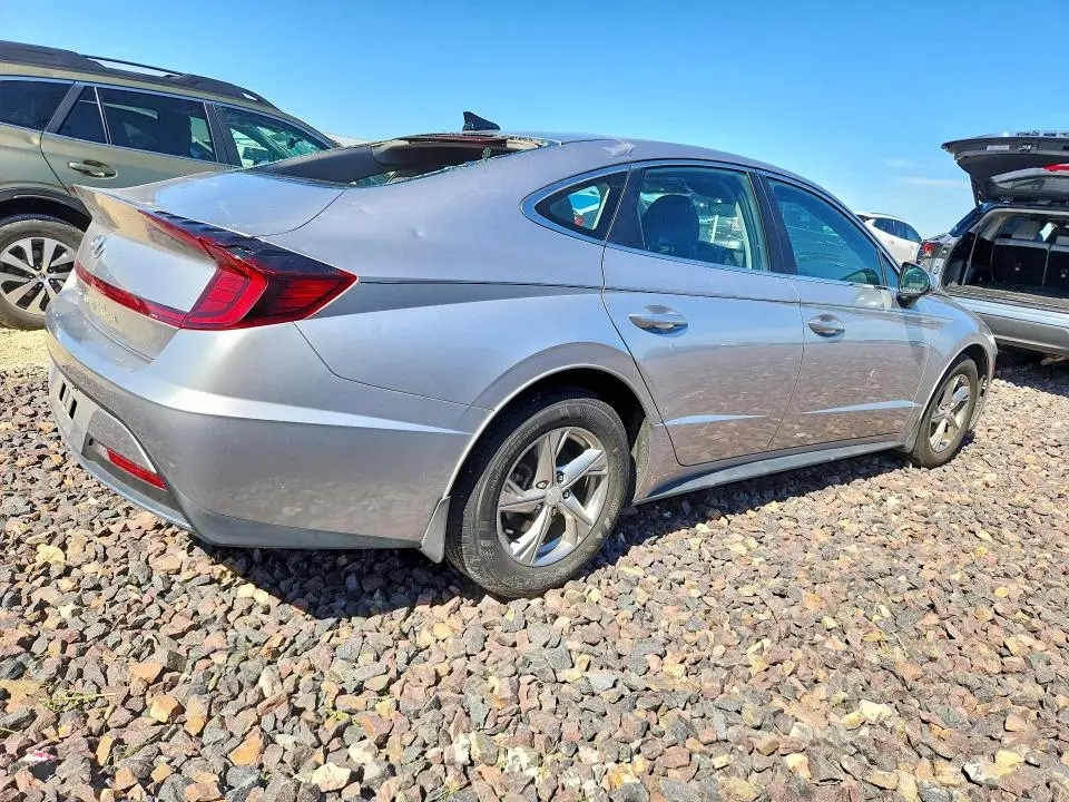 2021 HYUNDAI SONATA SE  