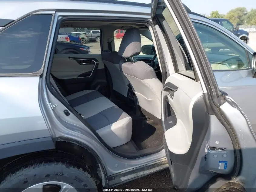 2019 TOYOTA RAV4 XLE