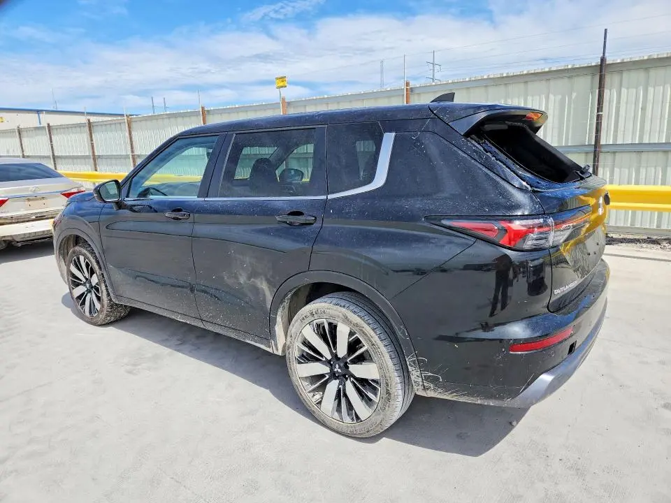2025 MITSUBISHI OUTLANDER SE  