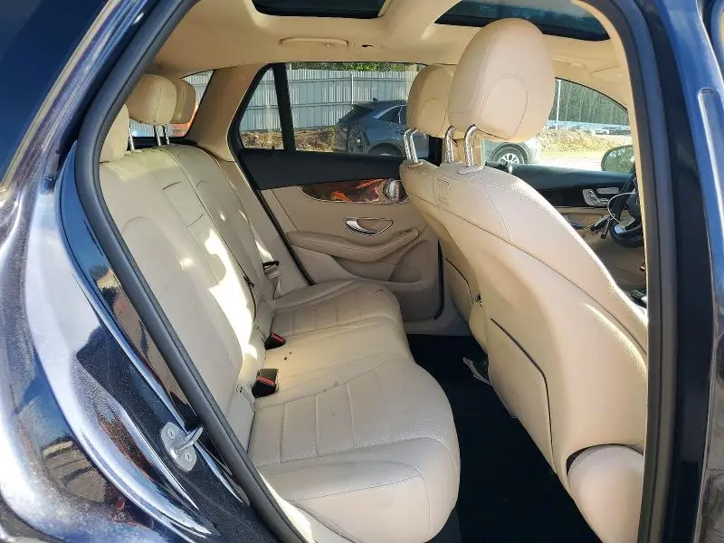 2019 MERCEDES-BENZ GLC 300 4MATIC  