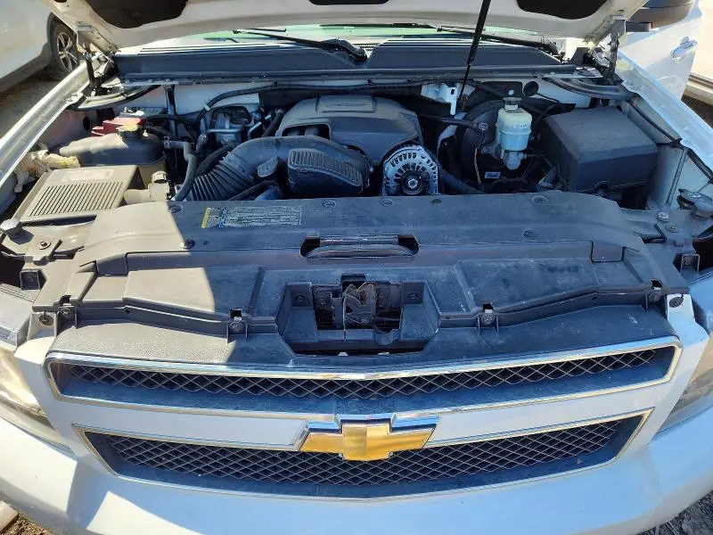 2011 CHEVROLET SUBURBAN K1500 LT  