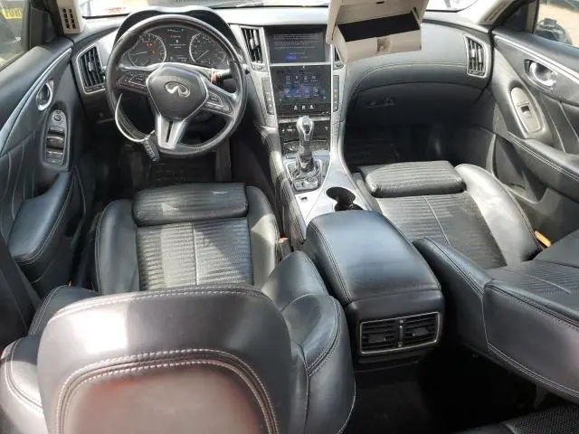 2018 INFINITI Q50 LUXE  