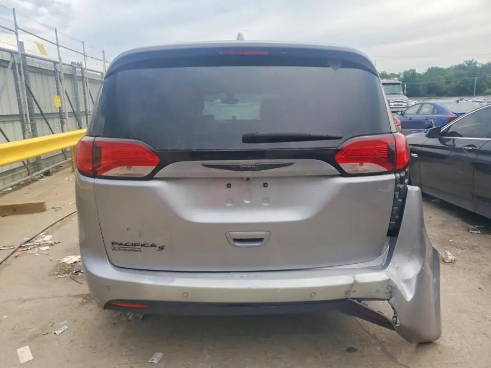 2020 CHRYSLER PACIFICA TOURING L  