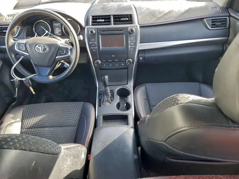 2015 TOYOTA CAMRY LE  