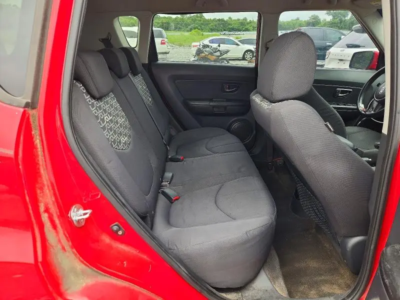 2010 KIA SOUL +  