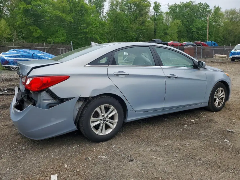 2013 HYUNDAI SONATA GLS  