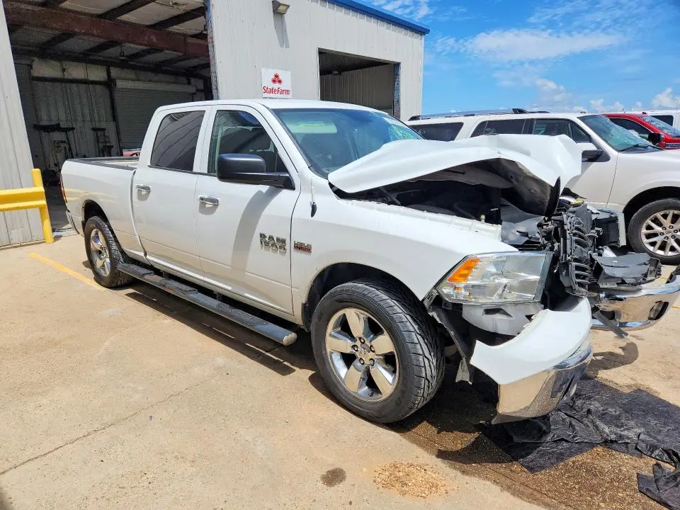 2014 RAM 1500 SLT  