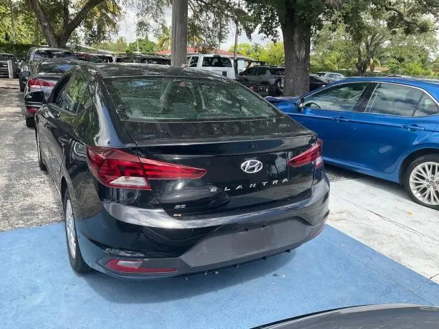 2019 HYUNDAI ELANTRA SE  