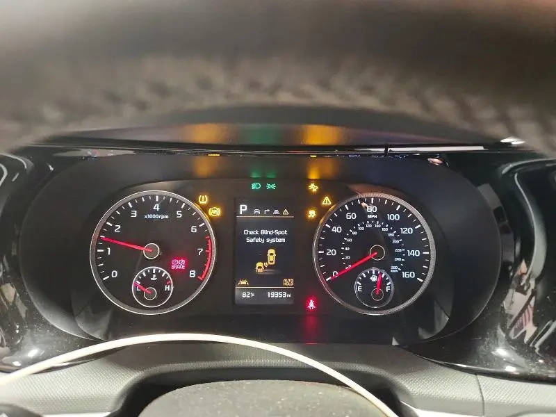 2023 KIA K5 GT LINE  