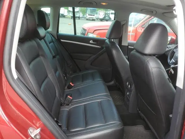 2012 VOLKSWAGEN TIGUAN S  