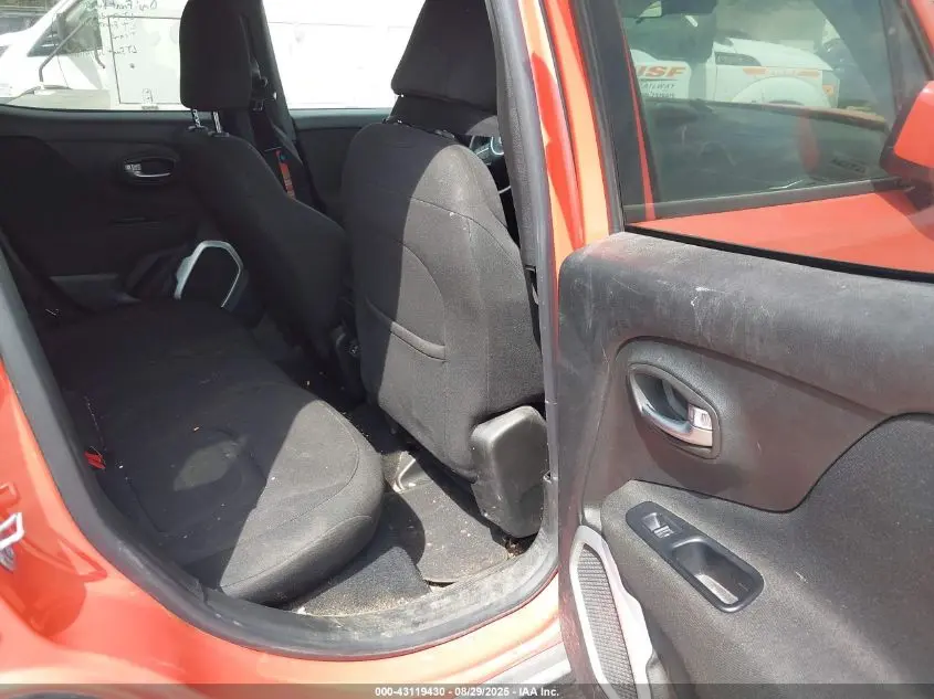 2018 JEEP RENEGADE LATITUDE 4X4