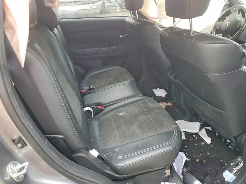 2019 MITSUBISHI OUTLANDER SE  
