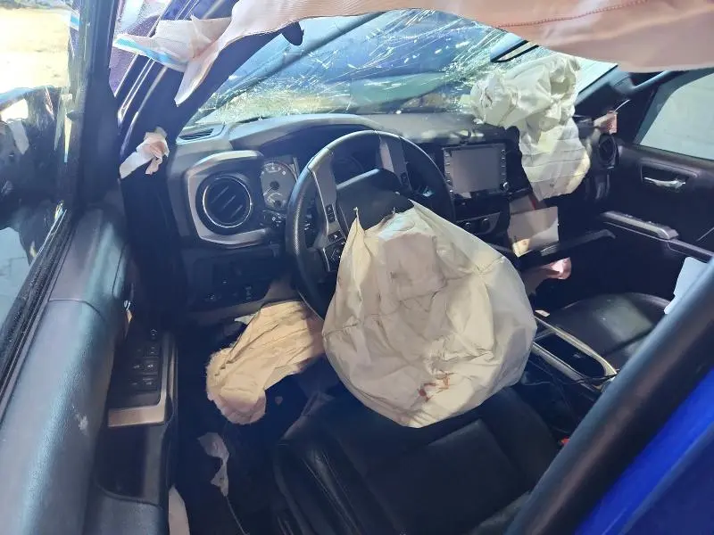 2023 TOYOTA TACOMA LIMITED  