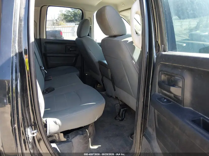 2017 RAM 1500 TRADESMAN  4X2 6'4 BOX