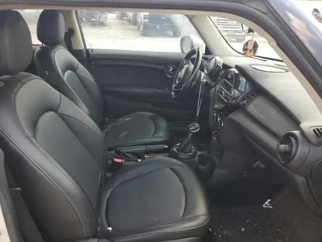 2015 MINI COOPER   
