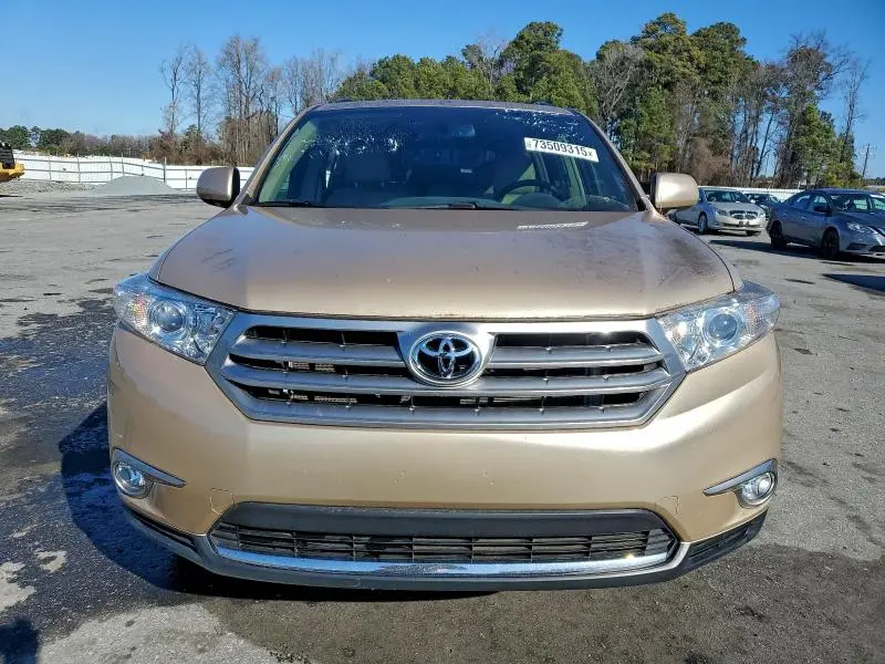 2013 TOYOTA HIGHLANDER LIMITED  