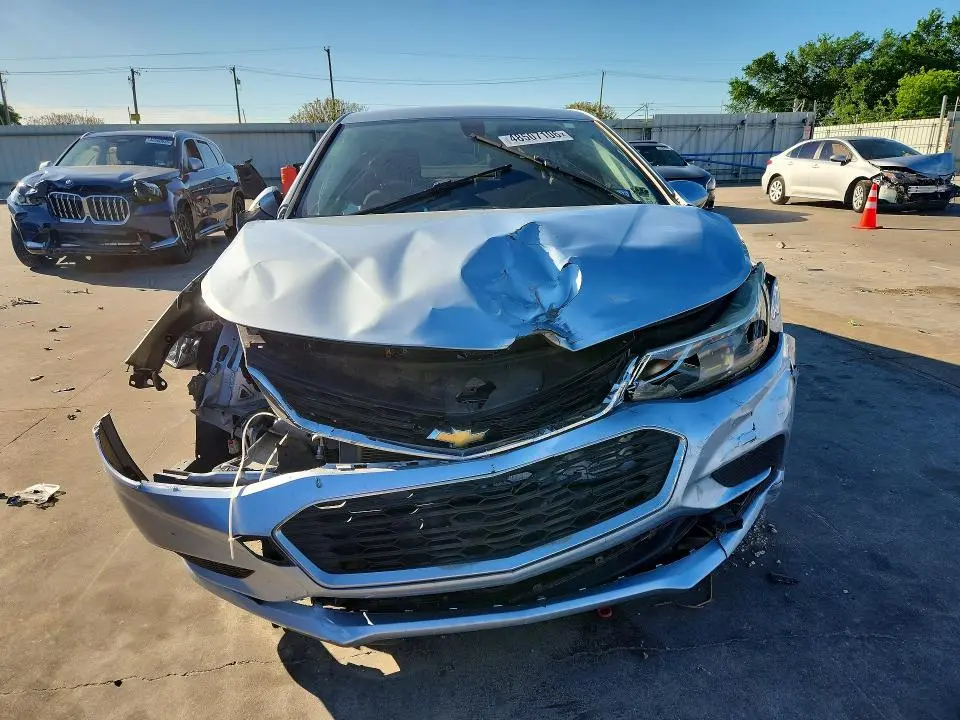 2017 CHEVROLET CRUZE LT  