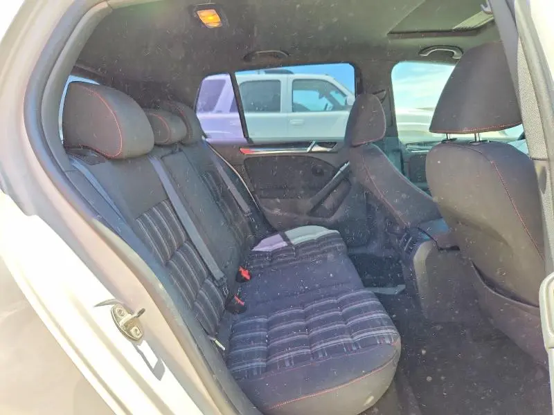 2011 VOLKSWAGEN GTI   
