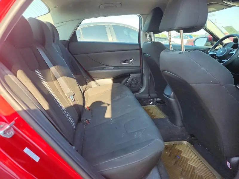 2022 HYUNDAI ELANTRA SEL  