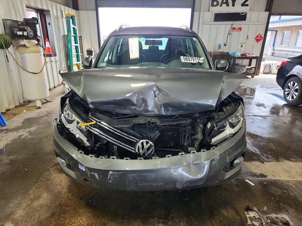2014 VOLKSWAGEN TIGUAN S  