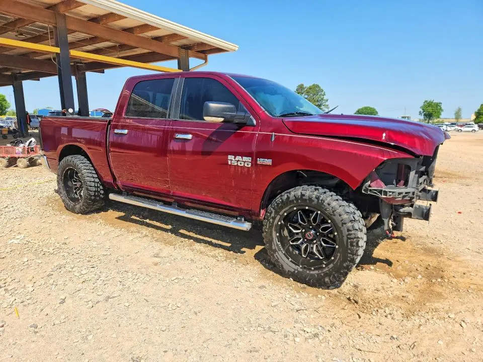 2016 RAM 1500 SLT  