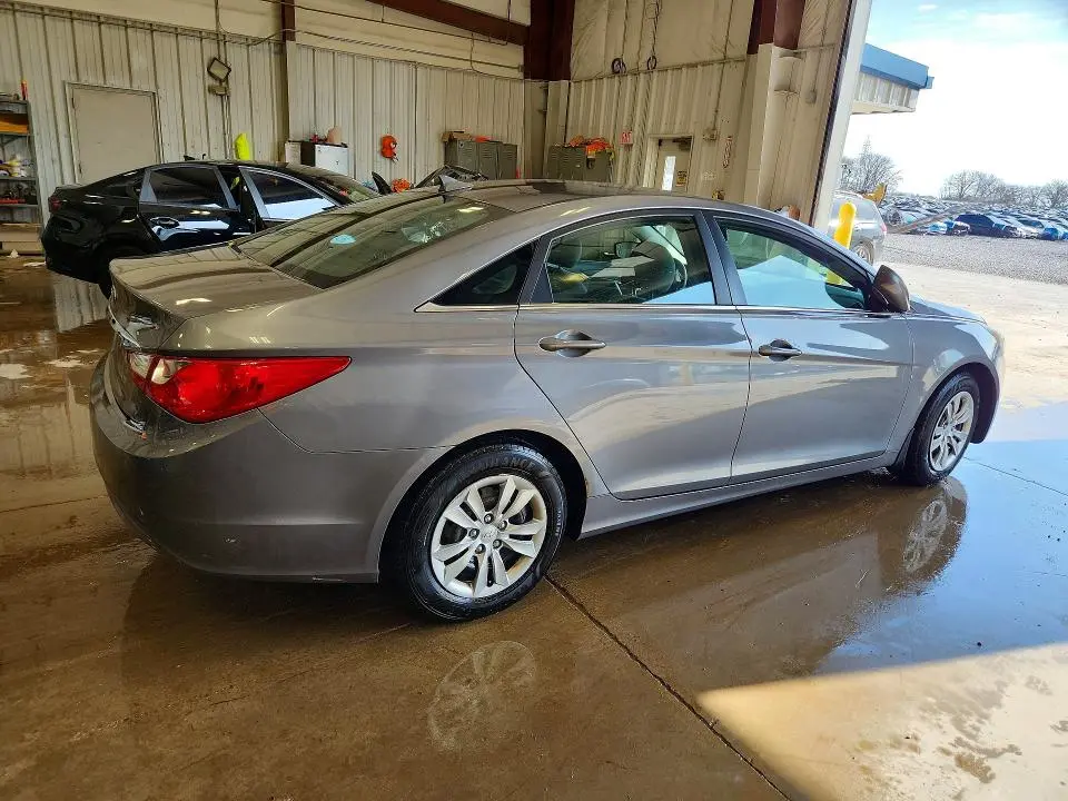 2012 HYUNDAI SONATA GLS  