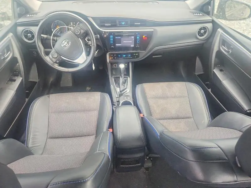 2018 TOYOTA COROLLA SE  