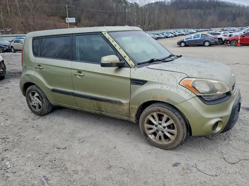 2013 KIA SOUL +  