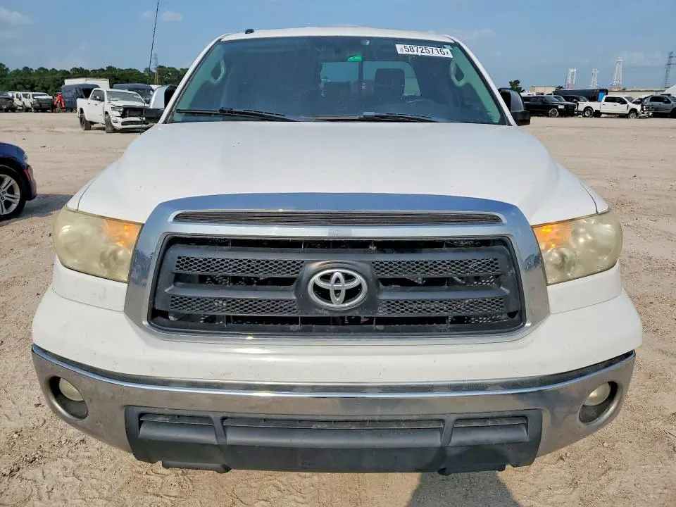 2011 TOYOTA TUNDRA DOUBLE CAB SR5  