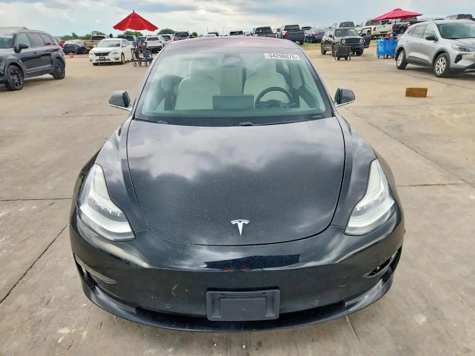 2018 TESLA MODEL 3   