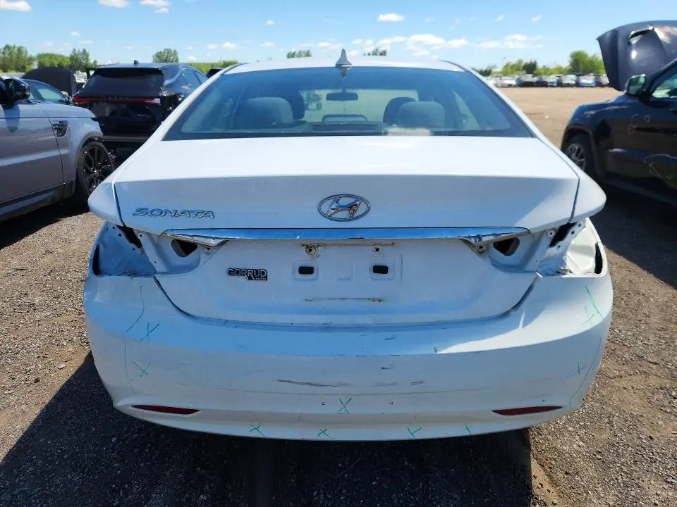 2013 HYUNDAI SONATA GLS  