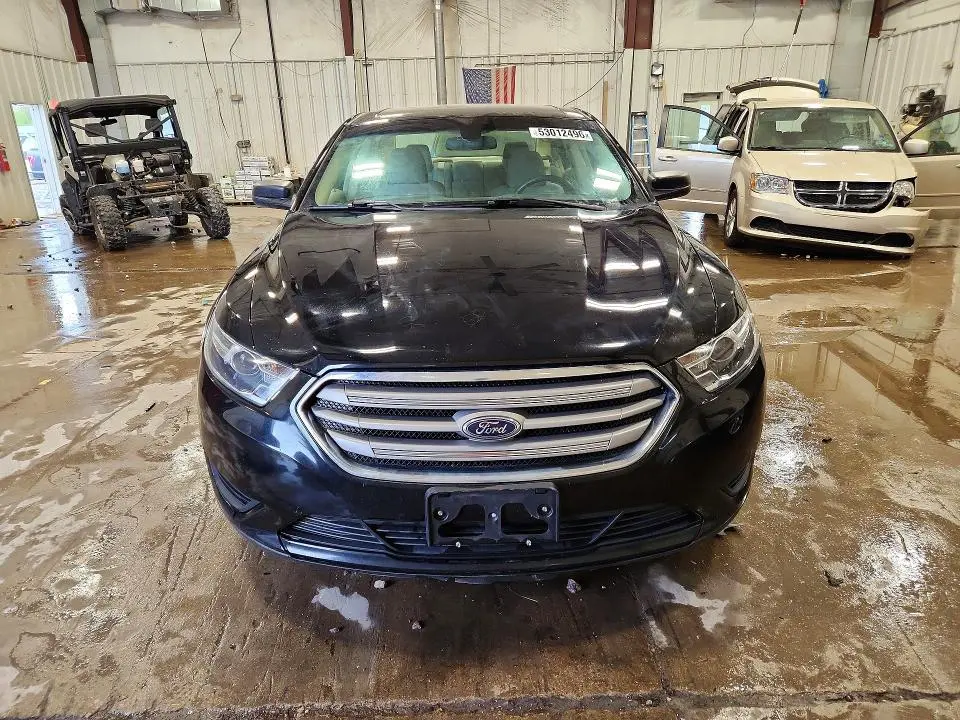 2017 FORD TAURUS SE  