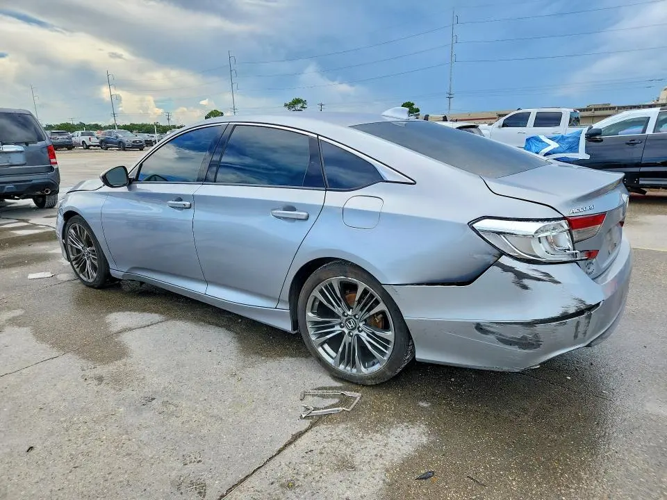 2018 HONDA ACCORD LX  