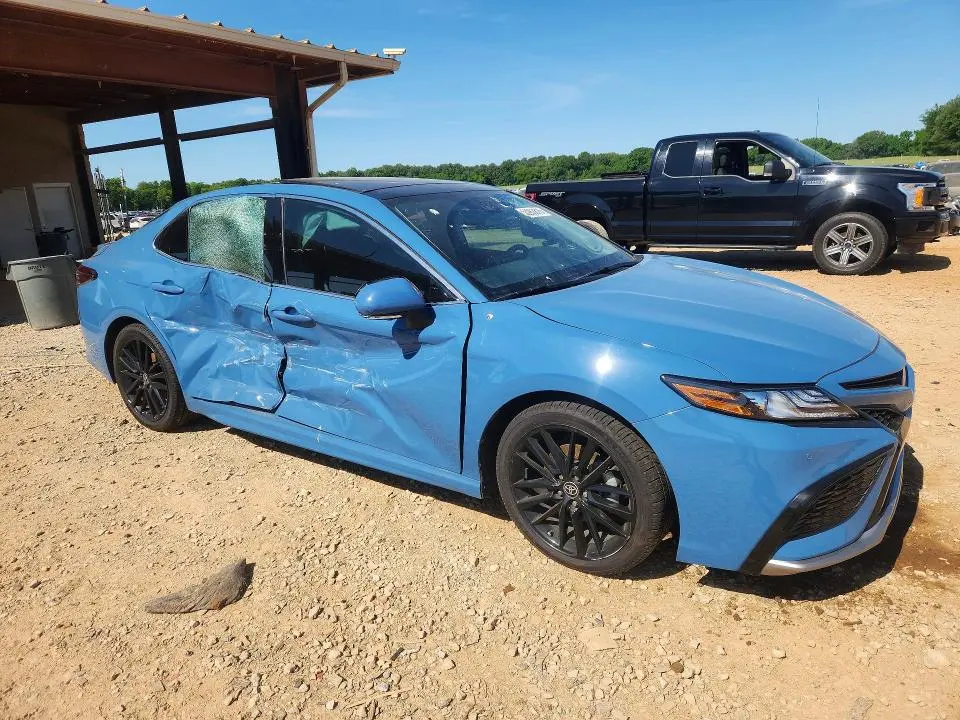 2024 TOYOTA CAMRY XSE V6  