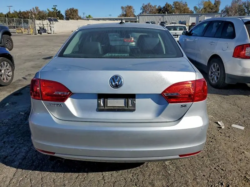 2014 VOLKSWAGEN JETTA SE  