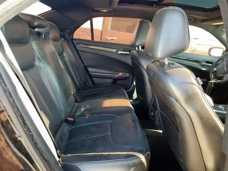 2014 CHRYSLER 300C VARVATOS  