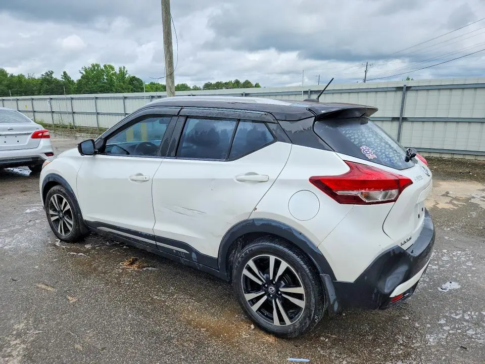 2019 NISSAN KICKS SR  