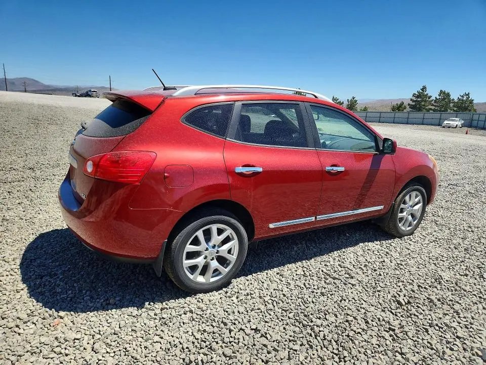 2011 NISSAN ROGUE S  
