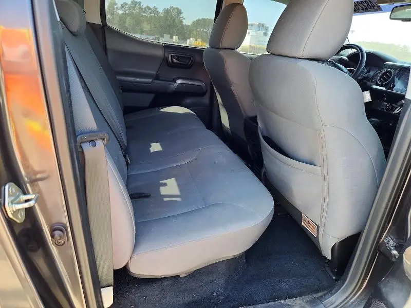 2018 TOYOTA TACOMA SR5 V6  