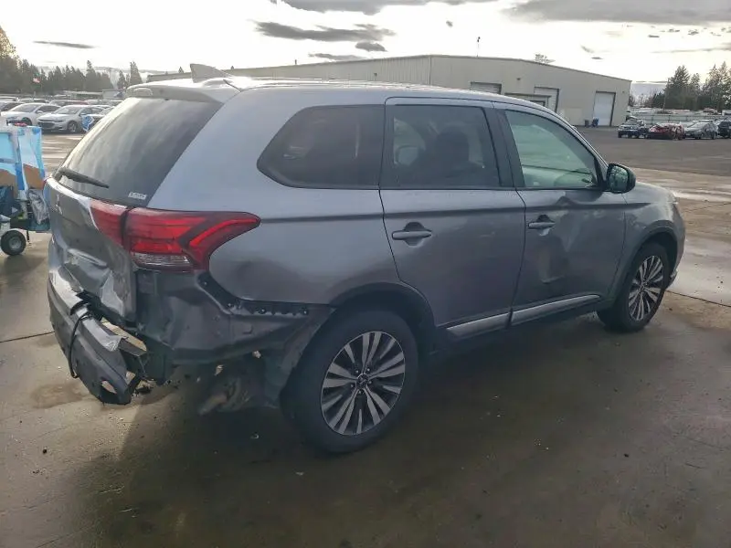 2020 MITSUBISHI OUTLANDER SE  