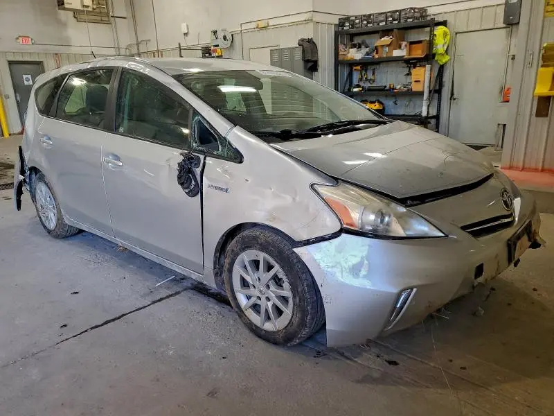 2012 TOYOTA PRIUS V   