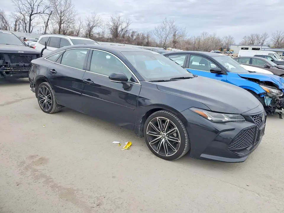 2019 TOYOTA AVALON TOURING  