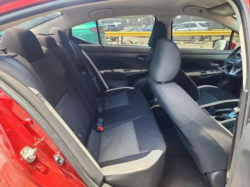 2021 NISSAN VERSA SV  
